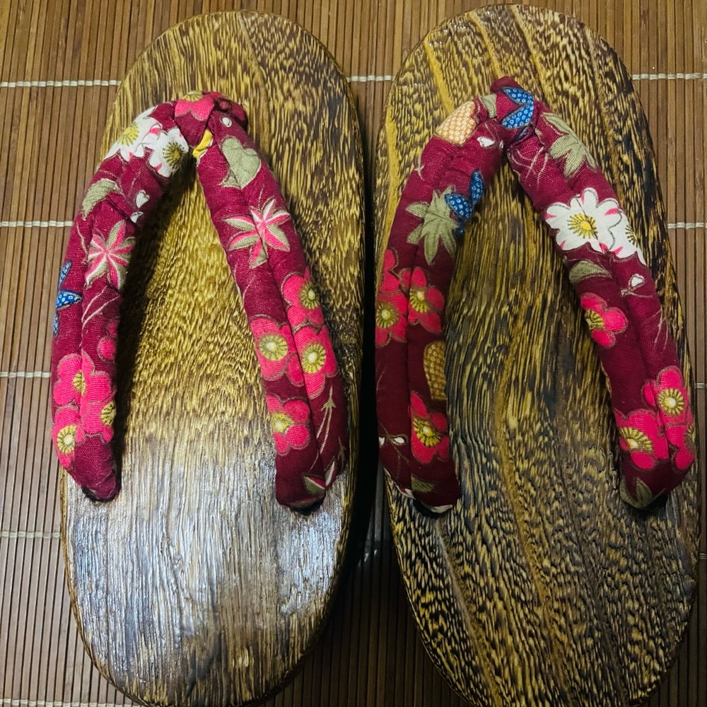 Japanese geta sandal for summer kimono (yukata)